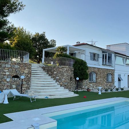 Villa Shambhala San Bartolomeo Al Mare Exteriör bild
